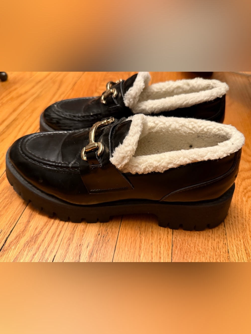 Steve Madden Black Faux-Shearling Lug Sole Loafers with Gold Bit Size 7